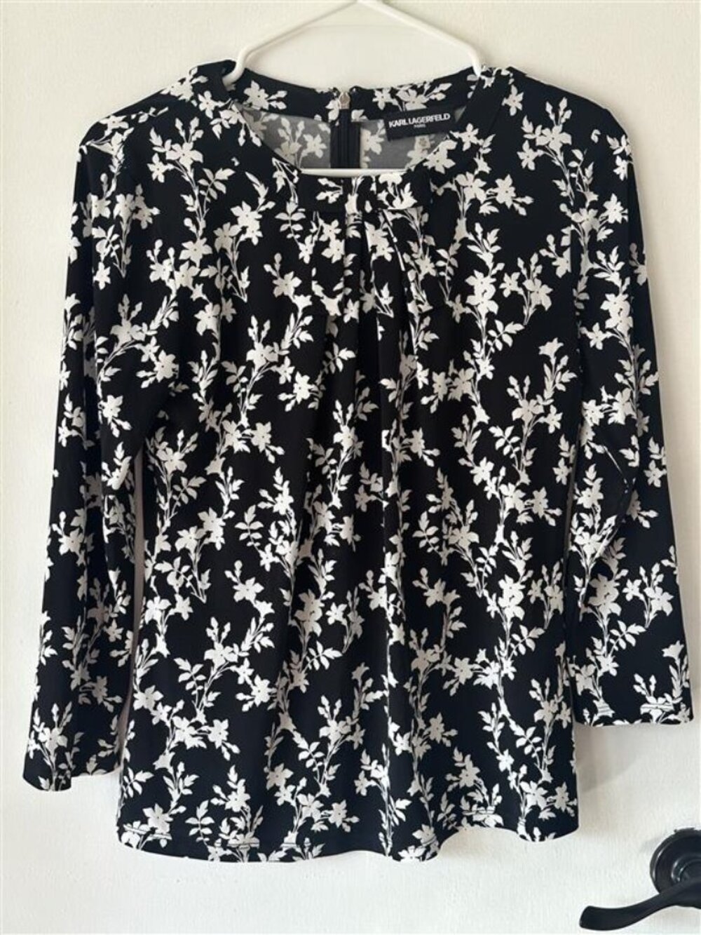 Karl Legerfeld Blouse